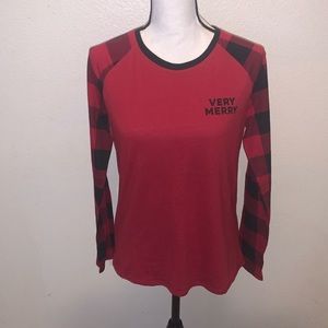 North Pole Very Merry Red long sleeve plaid pajama top